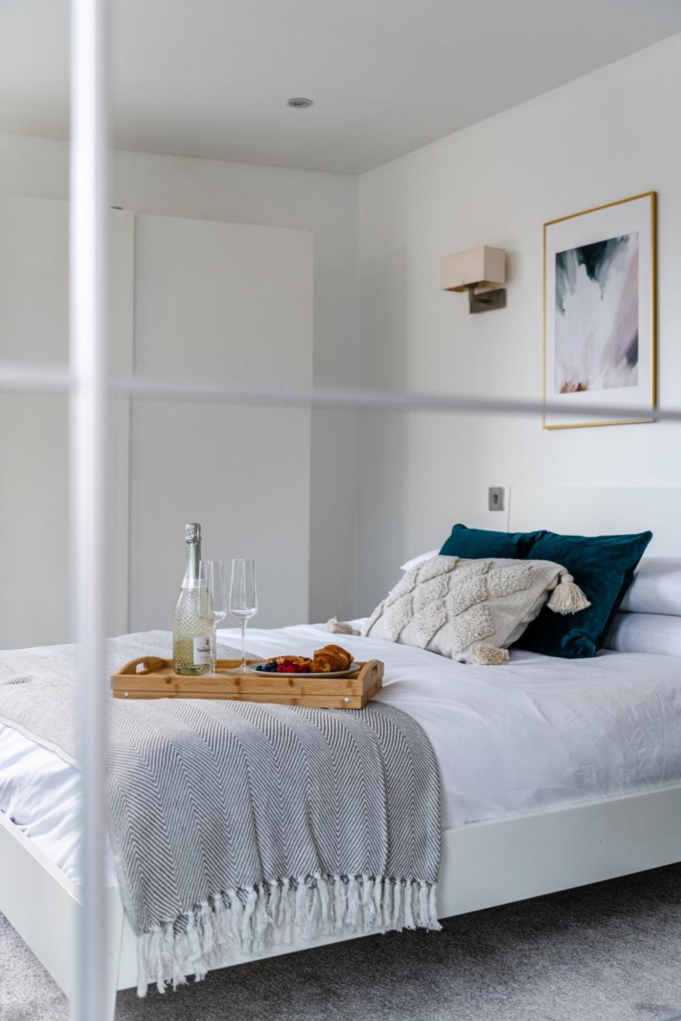 Stylish 1 Bedroom Kings Cross Ideal For 4 Guests By Uk Appartement *